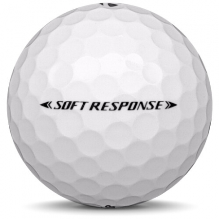 GolfbollenTaylorMade Soft Response i 2023 års modell.