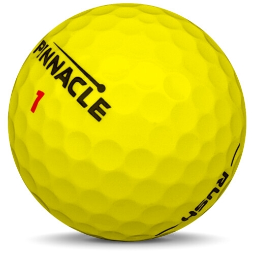 Golfboll av modellen Pinnacle Rush i 2018 års version med gul färg sned bild